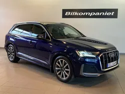 Blå Begagnad 2022 Audi Q7 S-Line SUV | 689 000 kr (Marknadspris)
