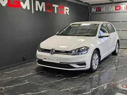 Vit Begagnad 2018 VW Golf VII Halvkombi | 149 900 kr (Lite dyr)