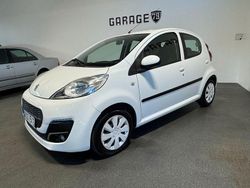 Vit Begagnad 2012 Peugeot 107 Halvkombi | 37 000 kr (Marknadspris)