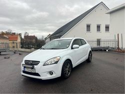 Vit Begagnad 2010 Kia ProCeed Halvkombi | 42 000 kr (Lite dyr)