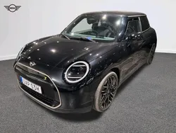 Svart Ny 2024 Mini Cooper SE Halvkombi | 414 900 kr