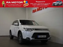 Vit Begagnad 2015 Mitsubishi Outlander P-HEV SUV | 159 900 kr (Bra pris)