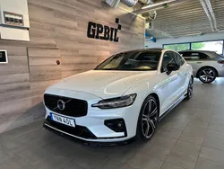 Vit Begagnad 2020 Volvo S60 R-Design Sedan | 349 000 kr (Marknadspris)