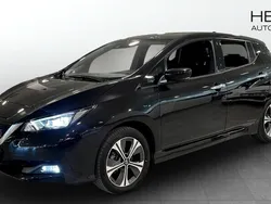 Svart (black) Begagnad 2021 Nissan Leaf N-Connecta Halvkombi | 199 900 kr (Marknadspris)
