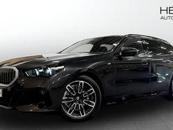 Grå Begagnad 2025 BMW 530 M Sport Kombi | 638 700 kr