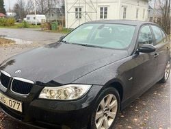 Svart Begagnad 2007 BMW 320 Advantage Sedan | 55 000 kr (Marknadspris)