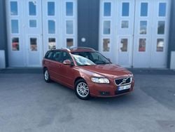 Röd Begagnad 2011 Volvo V50 Summum Kombi | 54 900 kr (Marknadspris)