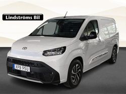 Vit Begagnad 2024 Toyota Proace City Van | 483 000 kr