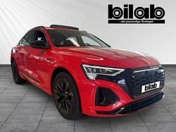 Röd (soneiraröd metallic) Begagnad 2023 Audi Q8 Sportback e-tron S-Line SUV | 699 000 kr
