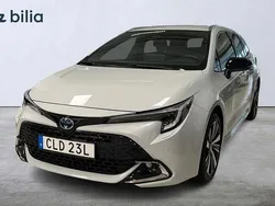 Grå Begagnad 2025 Toyota Corolla Style Kombi | 359 900 kr (Lite dyr)