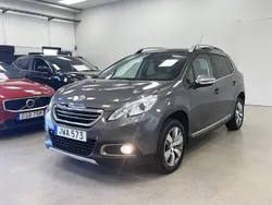 Mörkgrå (platinum grey metallic) Begagnad 2016 Peugeot 2008 Allure SUV | 118 900 kr (Dyr)