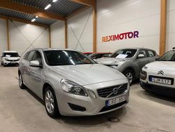 Ljusgrå Begagnad 2011 Volvo V60 Summum Kombi | 89 900 kr (Bra pris)