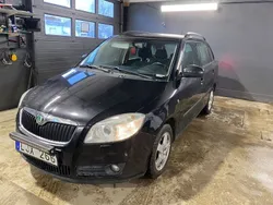 Svart Begagnad 2008 Skoda Fabia Kombi | 39 900 kr (Marknadspris)