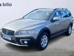 Ljusbrun (brun) Begagnad 2015 Volvo XC70 Momentum SUV | 169 900 kr (Marknadspris)