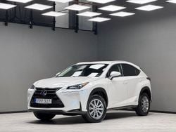 Vit Begagnad 2017 Lexus NX300h SUV | 229 900 kr (Marknadspris)