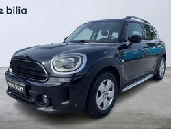 Svart Begagnad 2021 Mini Cooper Countryman Essential SUV | 249 000 kr (Bra pris)