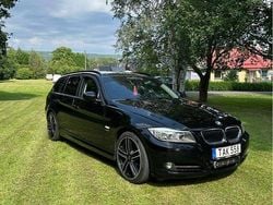 Svart Begagnad 2012 BMW 320 Kombi | 118 000 kr (Marknadspris)