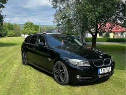 Svart Begagnad 2012 BMW 320 Kombi | 120 000 kr (Marknadspris)