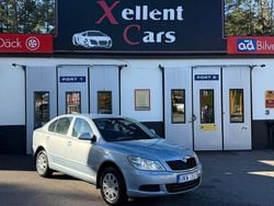 Ljusblå Begagnad 2009 Skoda Octavia Ambiente Halvkombi | 39 700 kr (Marknadspris)