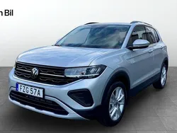 Silver (reflex silver metallic) Ny 2025 VW T-Cross Life SUV | 327 200 kr (Marknadspris)