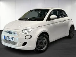 Vit (white) Begagnad 2020 Fiat 500e Icon Halvkombi | 159 900 kr (Bra pris)