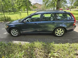 Blå Begagnad 2005 Volvo V50 Kombi | 29 000 kr (Marknadspris)