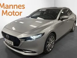 Grå Begagnad 2019 Mazda 3 Sedan | 199 900 kr (Marknadspris)
