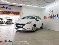 Vit Begagnad 2012 Peugeot 208 Halvkombi | 44 900 kr (Marknadspris)