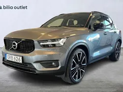Grå Begagnad 2018 Volvo XC40 R-Design SUV | 289 900 kr (Marknadspris)