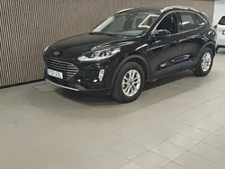 Svart Begagnad 2021 Ford Kuga SUV | 269 700 kr (Marknadspris)
