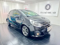 Svart Begagnad 2014 Kia Rio Halvkombi | 94 900 kr (Lite dyr)