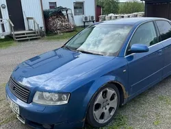 Blå Begagnad 2001 Audi A4 Sedan | 10 000 kr (Marknadspris)