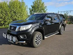 Svart Begagnad 2016 Nissan Navara 360º Pickup | 215 000 kr (Marknadspris)