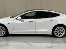 Vit Begagnad 2017 Tesla Model S Sedan | 179 000 kr