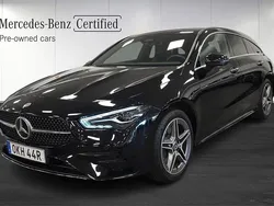 Svart Begagnad 2025 Mercedes CLA250e Shooting Brake AMG Kombi | 429 000 kr (Marknadspris)
