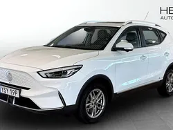 Vit (white) Begagnad 2022 MG ZS Luxury Sedan | 249 900 kr (Bra pris)