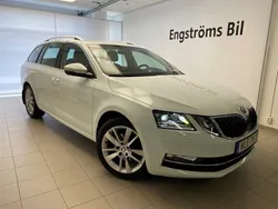 Vit Begagnad 2018 Skoda Octavia Kombi | 159 000 kr (Marknadspris)