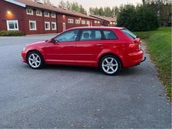 Röd Begagnad 2011 Audi A3 Sportback Attraction Halvkombi | 59 000 kr (Marknadspris)