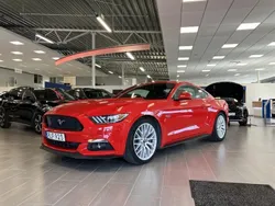 Röd Begagnad 2017 Ford Mustang GT Sportkupé | 399 400 kr (Marknadspris)