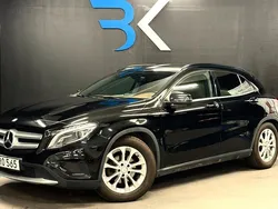 Svart Begagnad 2014 Mercedes GLA220 SUV | 169 900 kr (Marknadspris)