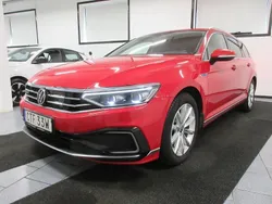 Röd Begagnad 2021 VW Passat GTE Kombi | 194 500 kr (Superpris)