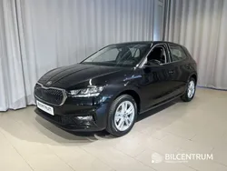 Svart Ny 2025 Skoda Fabia Selection Halvkombi | 266 300 kr (Marknadspris)