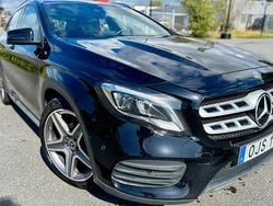Svart Begagnad 2018 Mercedes GLA200 AMG SUV | 244 900 kr (Marknadspris)