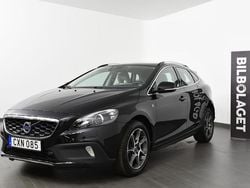 Svart Begagnad 2014 Volvo V40 CC Pro Kombi | 175 800 kr (Marknadspris)
