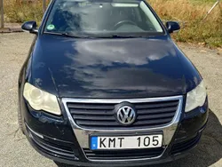 Svart Begagnad 2009 VW Passat Sportline Kombi | 25 000 kr