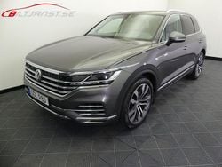 Grå Begagnad 2019 VW Touareg SE SUV | 449 900 kr (Bra pris)