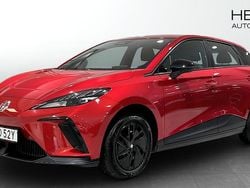 Röd (red) Begagnad 2023 MG MG4 EV Halvkombi | 239 900 kr (Marknadspris)