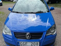 Blå Begagnad 2007 VW Polo Comfortline Halvkombi | 18 900 kr (Marknadspris)