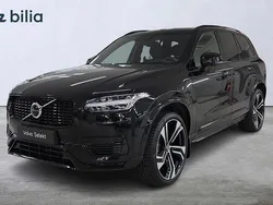 Svart Begagnad 2022 Volvo XC90 Pro SUV | 679 000 kr (Marknadspris)