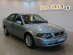 Ljusgrön (grön) Begagnad 2004 Volvo S40 Sedan | 29 900 kr (Marknadspris)